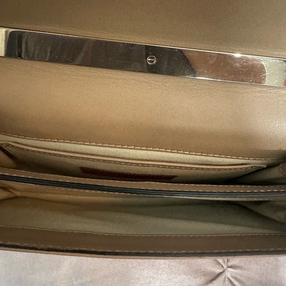 Valentino Garavani VA VA Voom Clutch Leather Rock Stud with chain Authentic - Picture 8 of 10